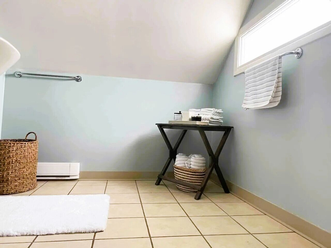 Others 5, The Lincoln Boutique Motel, Cattaraugus