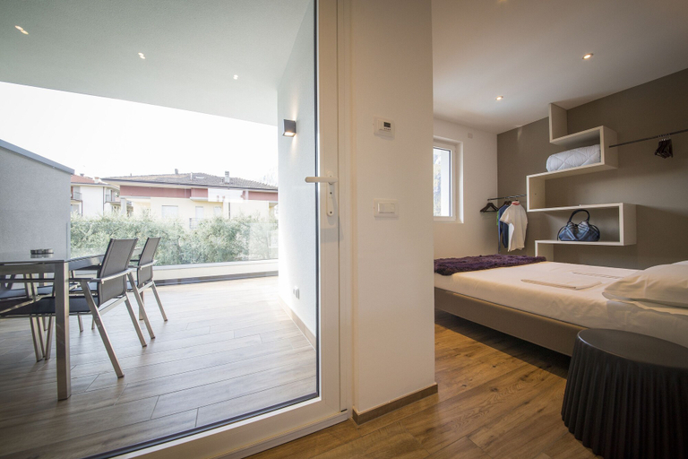 Bedroom 2, Riva Lake lodge, Trento