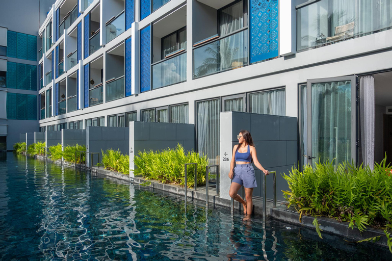Swimming Pool 3