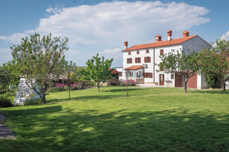 Exterior & Views, Boutique House Rustikana with pool Korte, Piran