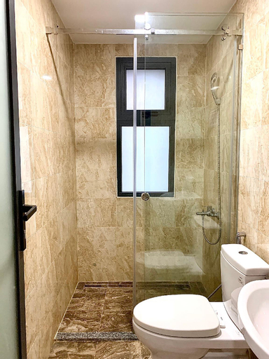 Bathroom 11