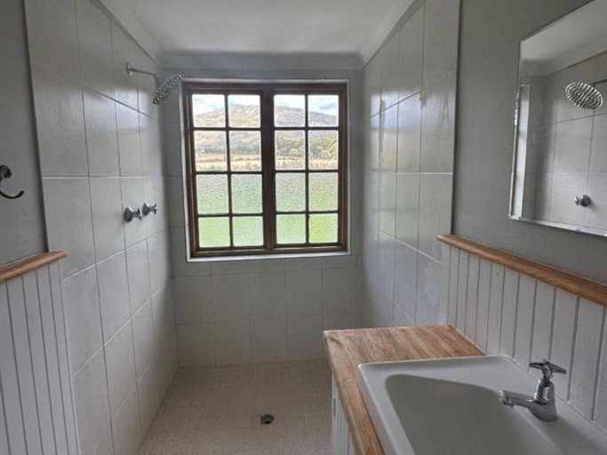 Shower 2, Cornellskop Farm Stay, Overberg