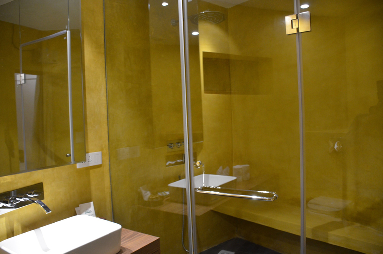 Bathroom 3, Kairali Ayurvedic Health Resort Pvt. Ltd, Palakkad