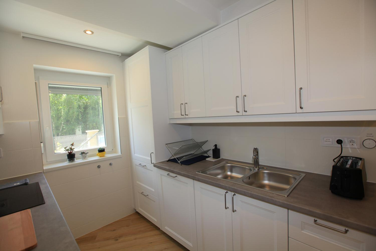 Others 2, Paskal-Lux Apartments with Free Parking and AC, Budapesti