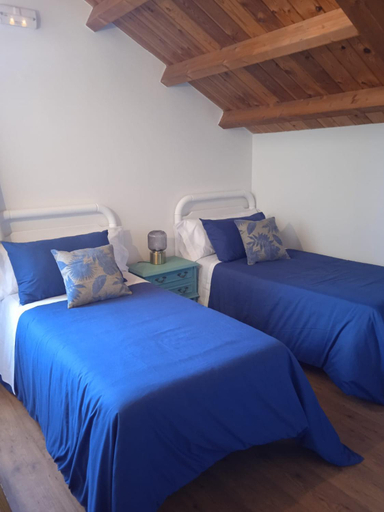 Others 4, Albergue de peregrinos Santa Marina, León