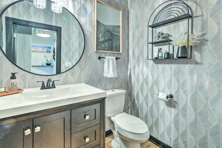 Bathroom 2, Central Atlantic Station Loft in Walkable Location, Atlanta