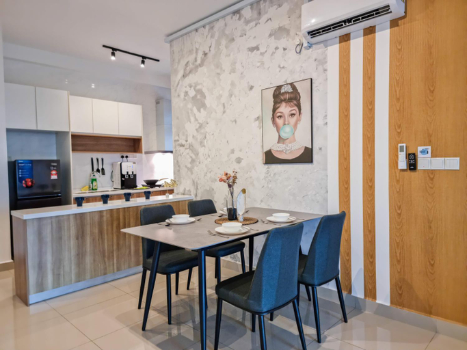 Dining Room 12