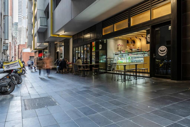 Luxury Style and Space abound on Spencer 01620, Melbourne