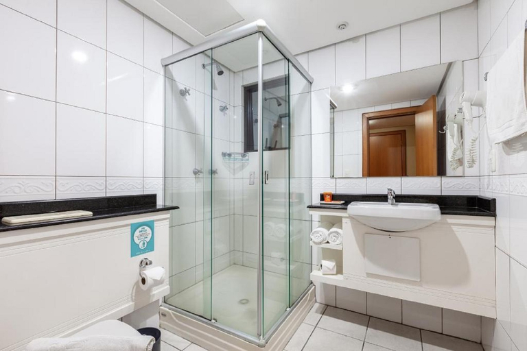 Bathroom 4, Tri Hotel Executive Caxias, Caxias do Sul