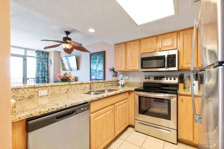 5, Atlantica Towers Condo w Balcony| Oceanfront, Horry