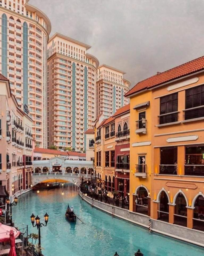 5, Morgan Suite BGC Shortwalk3 Venice Mall free pool gym, Taguig