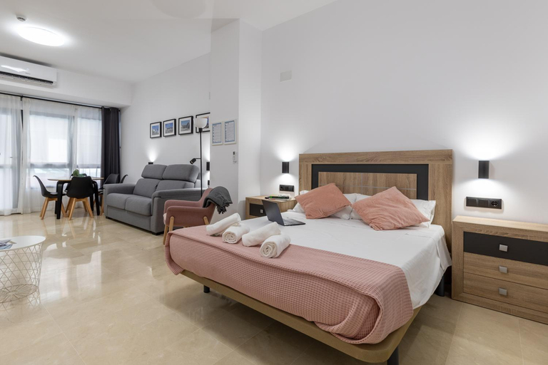 Bedroom 2, Travel Habitat La Marina Real, Valencia
