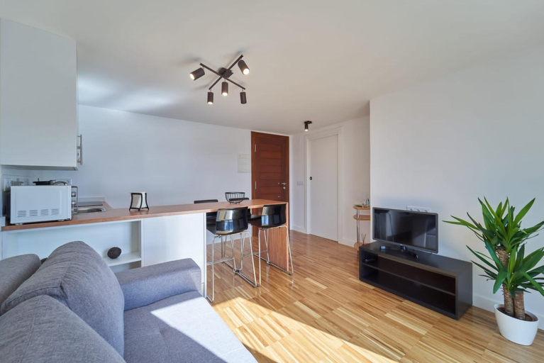 Others 4, Views and Beds, Pontevedra