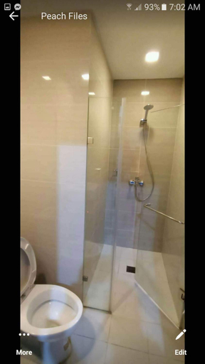Bathroom 4, 101 Newport Boulevard, Pasay City