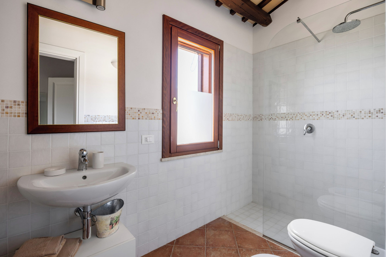 Bathroom 4, Villa sui Colli Ericini con Piscina by Wonderful Italy, Trapani