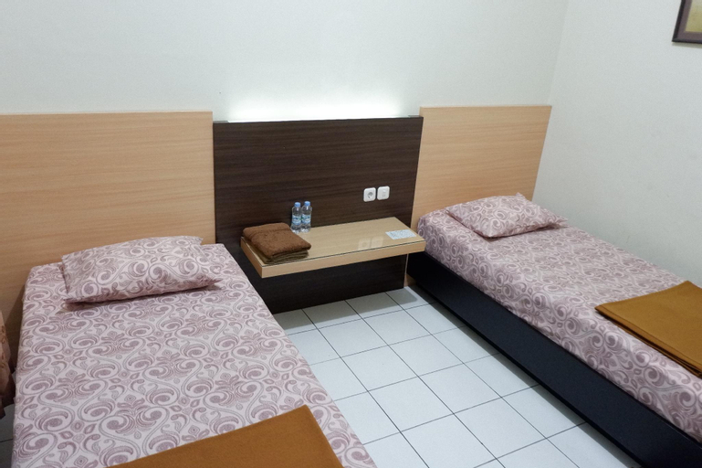 Bedroom 13