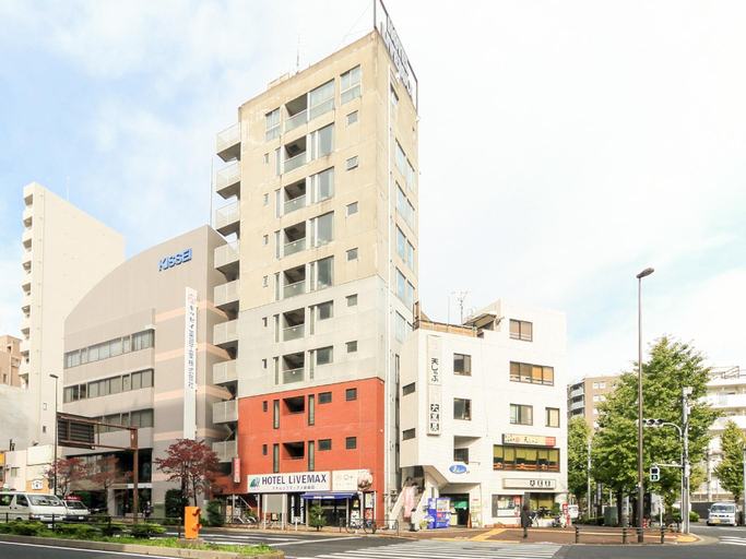 Exterior 5