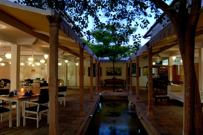 Food & Drinks 5, Pigeon Island Beach Resort, Kuchchaveli