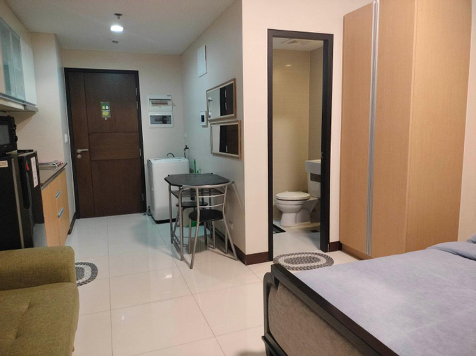 Bedroom 2, 101 Newport Boulevard near NAIA Terminal 3, Pasay City
