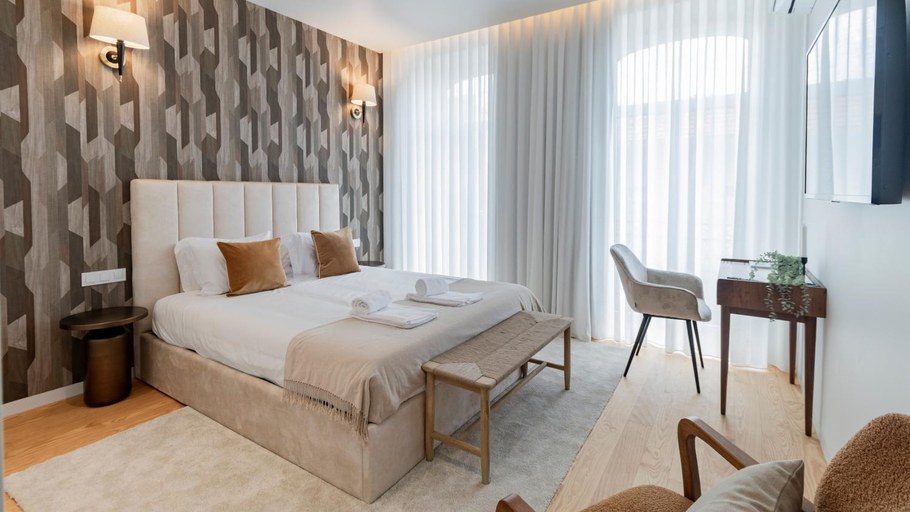 Bedroom 2, Almada 551 by LovelyStay, Porto