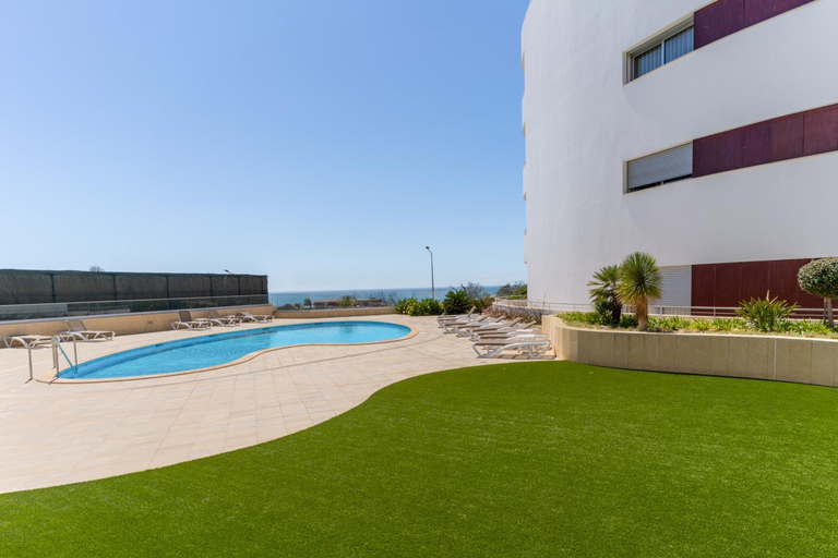Sport & Beauty 2, Spacious 2 bedroom Apartment with Sea View Lagos by Lisbeyond, Lagos