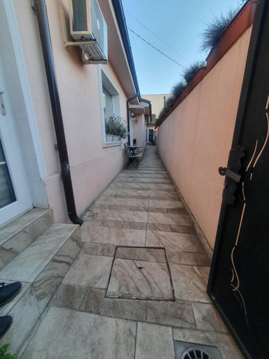 Others 3, Solaria House, Constanta