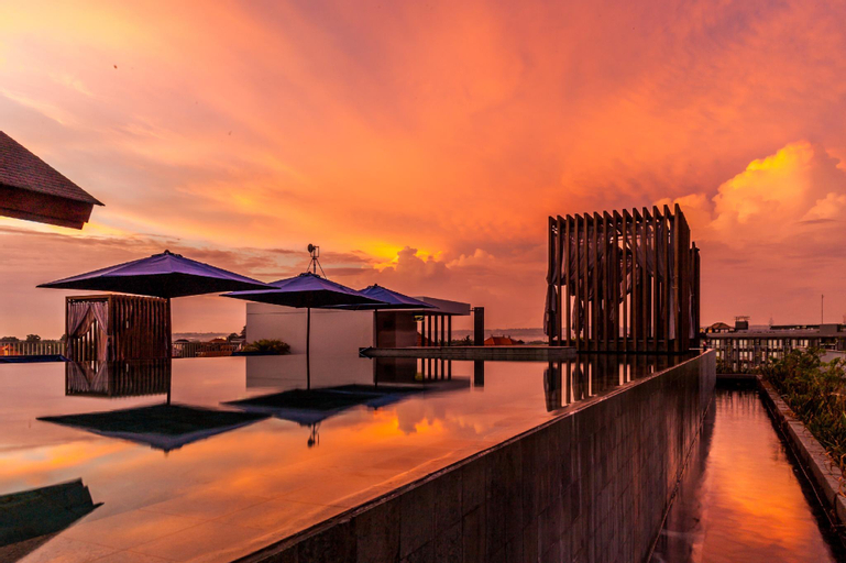 Swimming Pool 30