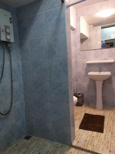 Bathroom 1, Hooman Hostel, Muang Chiang Mai