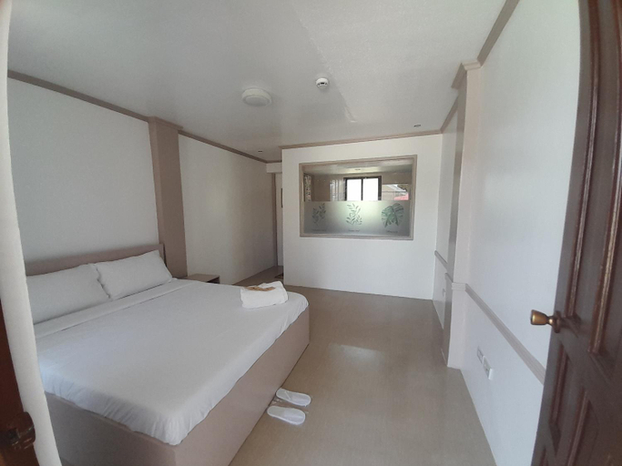 2, Francisco Resort, Corella