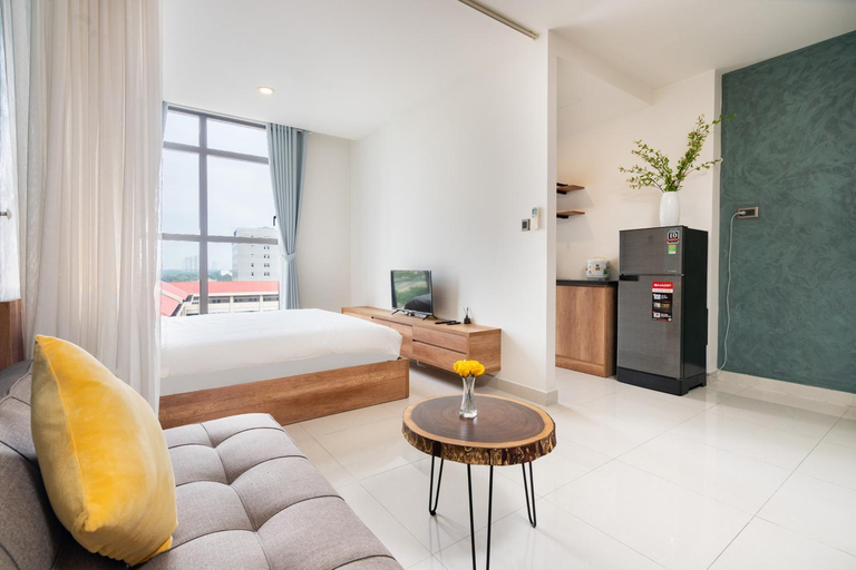 4, Saigon Royal for 30 nights 1 bedroom stunning view in center, District 4