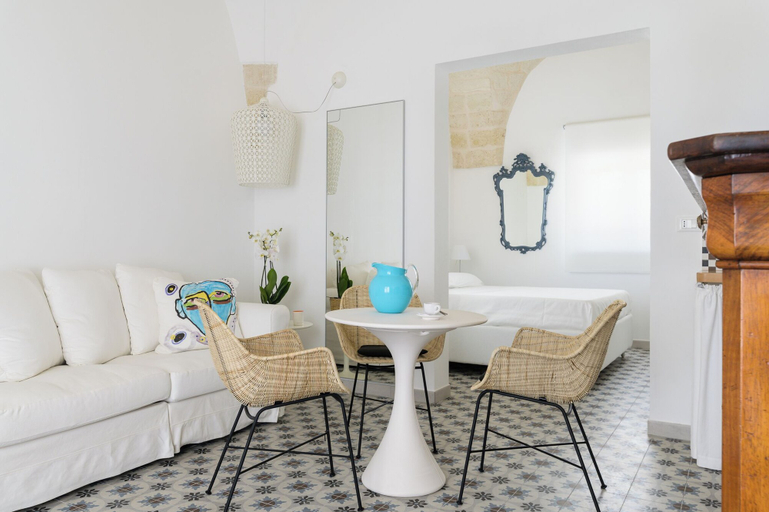 Others 5, Terrazza Acquasale by Wonderful Italy, Brindisi