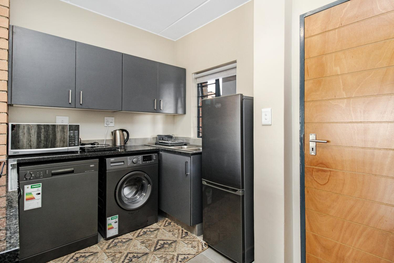 Others 4, Smartz Apartment 334, City of Johannesburg