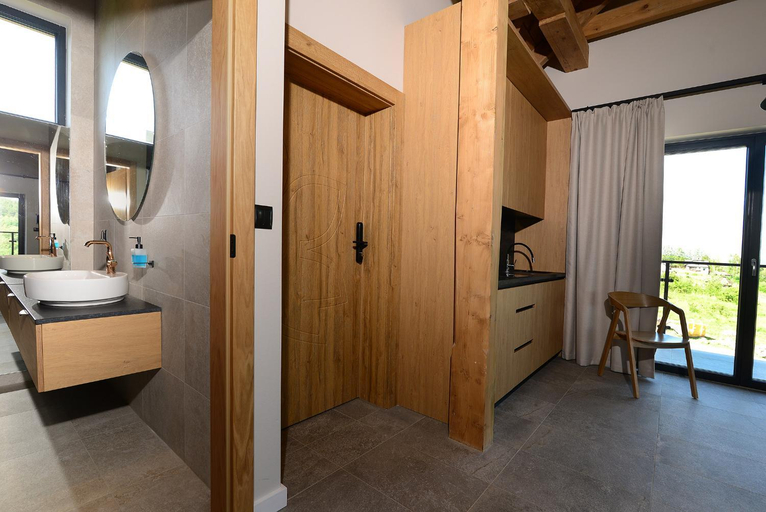 Others 3, Skalnica - Apartamenty w Bieszczadach nad Solina, Lesko