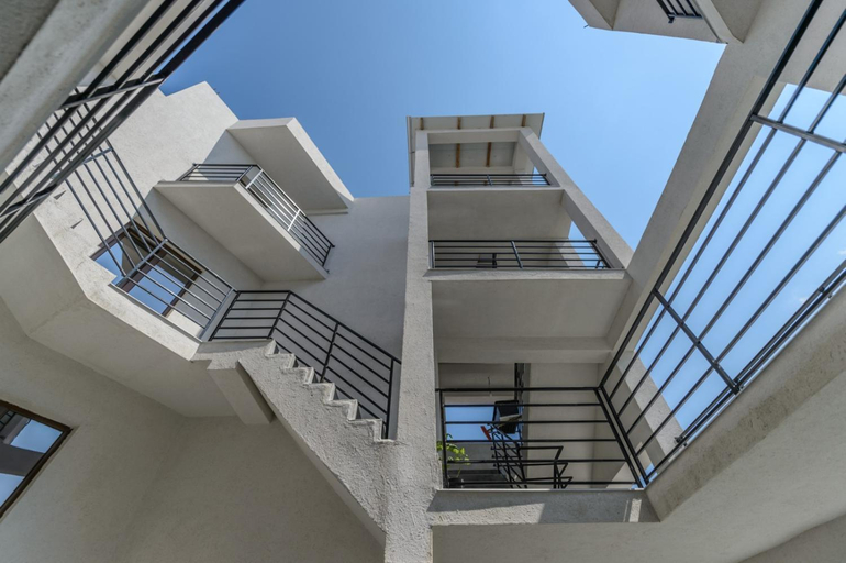 Others 3, Toma Residence, Tuzla