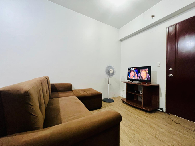 Others 3, At Home Condo With Free Pool Access, Muntinlupa