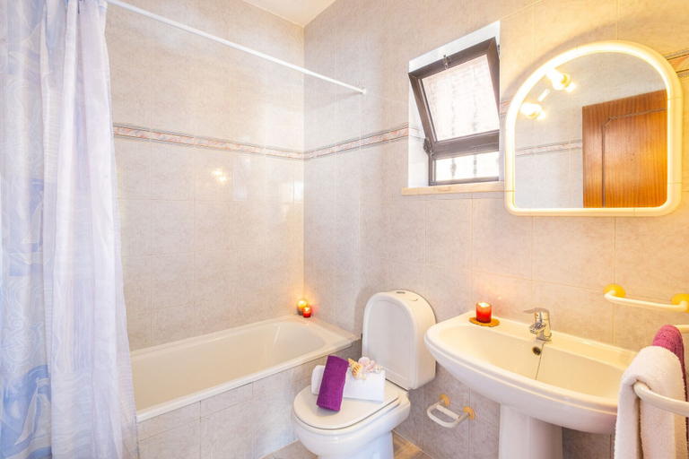 Bathroom 4, Villa Lanzarote, Albufeira