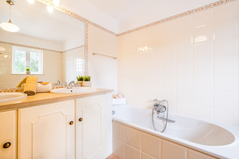 Bathroom 4, Villa Saint Michel, Portimão