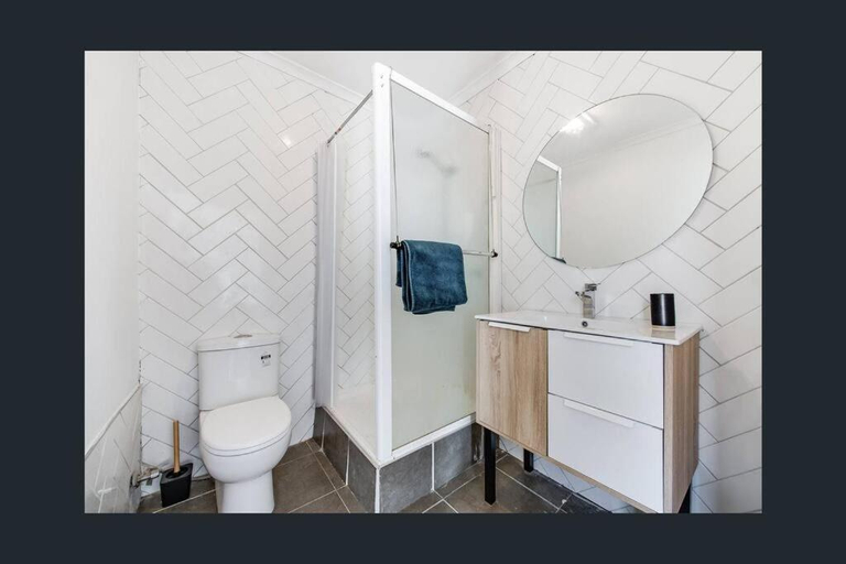 Bedroom 3, Yours 3 bedrooms house - Granny Flat Close to Park, Wyndham - West