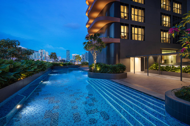Swimming Pool 1