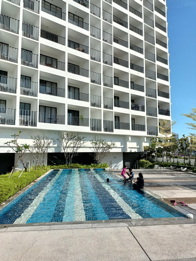 cozy seaview 6 studio apartment, Penang Island
