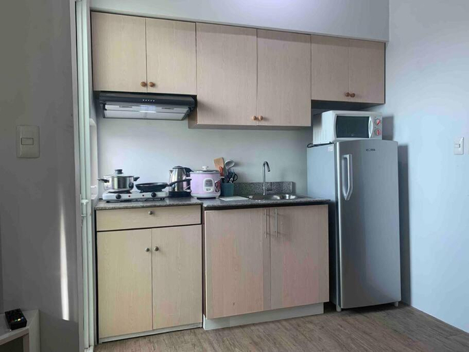 Others 5, Lovely Spacious Condo With Balcony, Parañaque