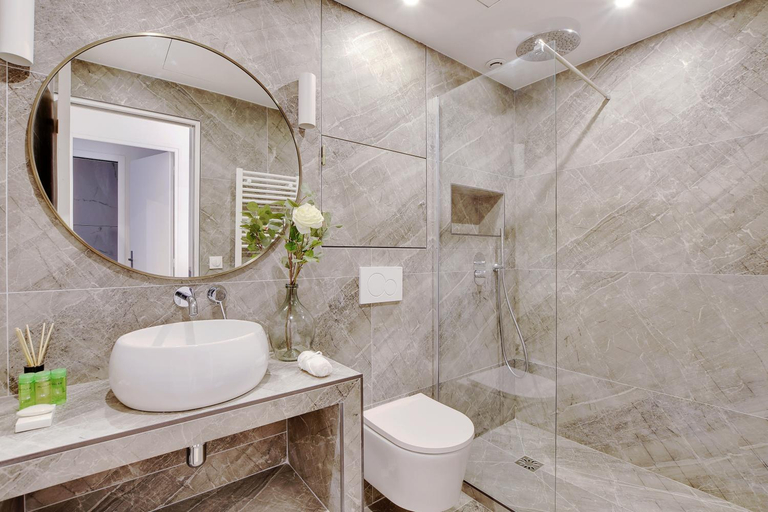 Bathroom, Charming apartment - 2BR/6P -In the heart of Paris, Paris
