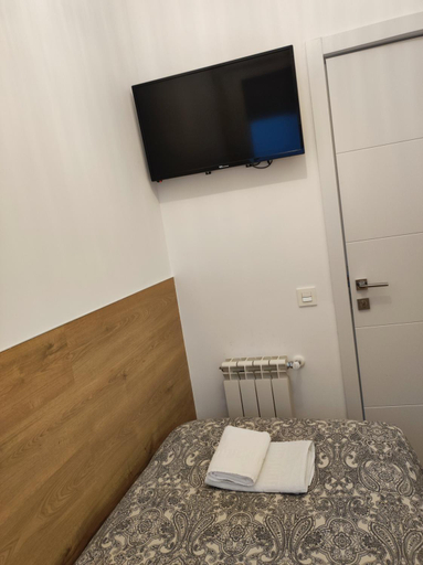 Bedroom 5, Hostal Esparteros, Madrid