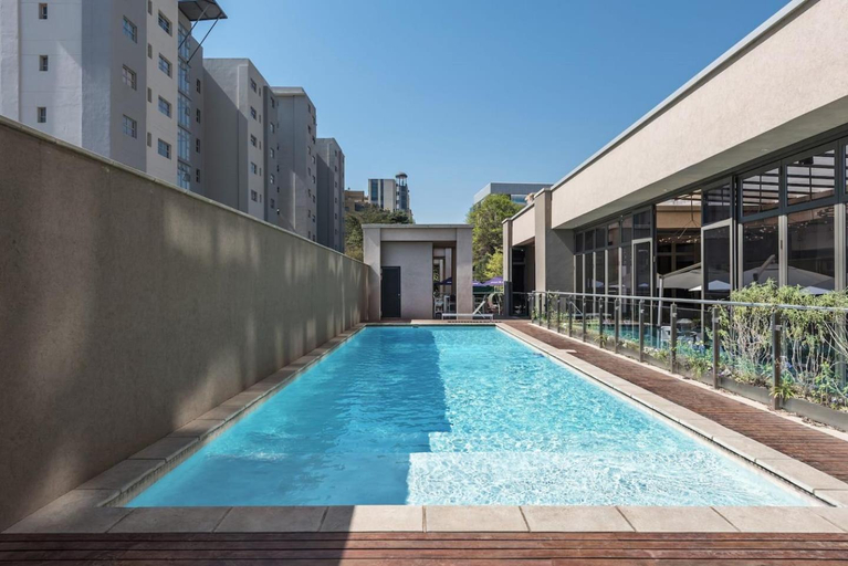 Others 5, Skye Exclusive service, City of Johannesburg