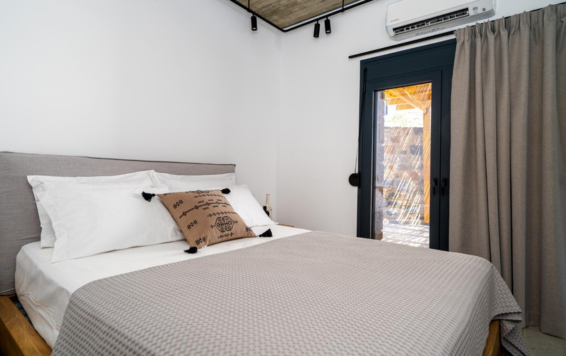 Others 3, Celine Private Residences, Crete