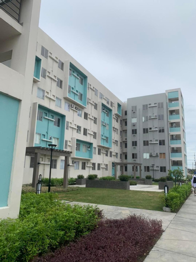 2-Bedroom Condo (1 queen bed setup) with Parking, Davao City