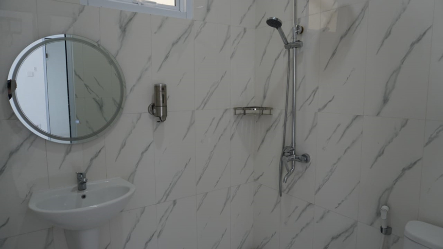 Bathroom 6