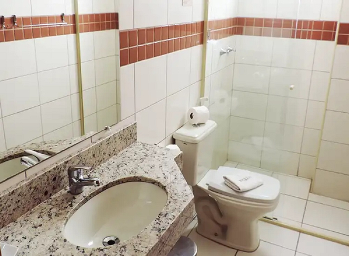 Bathroom, Hotel Mont Rey São Vicente, São Vicente