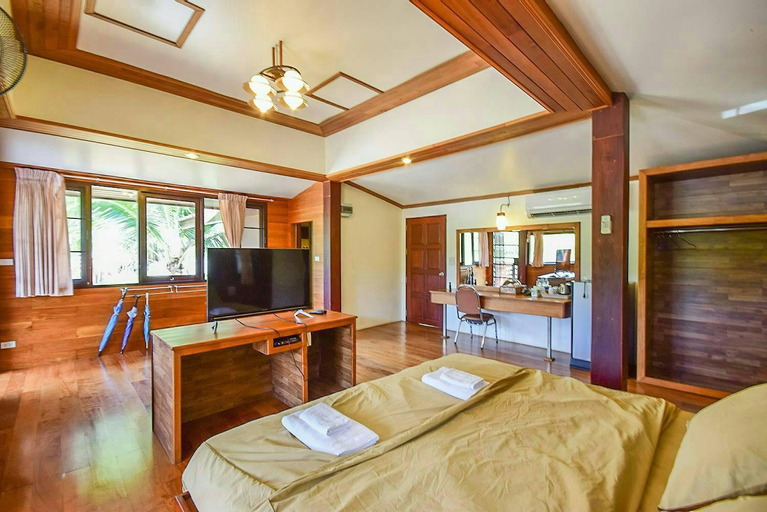 Bedroom 8