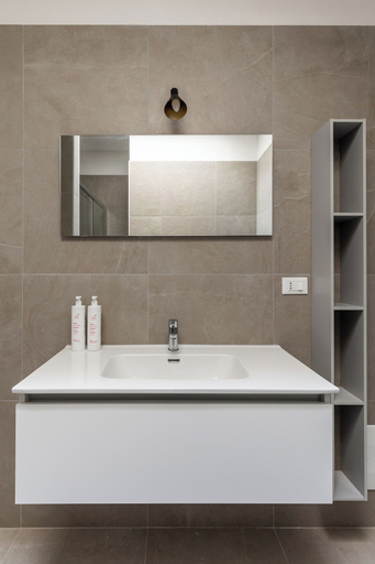 Bathroom 3, Appartamento al Ghetto Ebraico by Wonderful Italy, Bologna